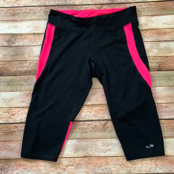 Champion Capri Leggings With Pockets